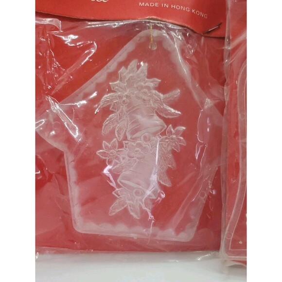 Vintage Clear Plastic Christmas Tree Decoration Santa Bells Holly NIP Hong Kong - Picture 4 of 10